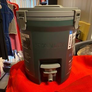 NWT STANLEY Adventure Fast Flow Water Jug - 2 Gal
